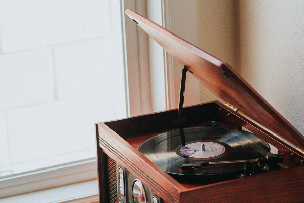 La platine vinyle comme objet de décoration